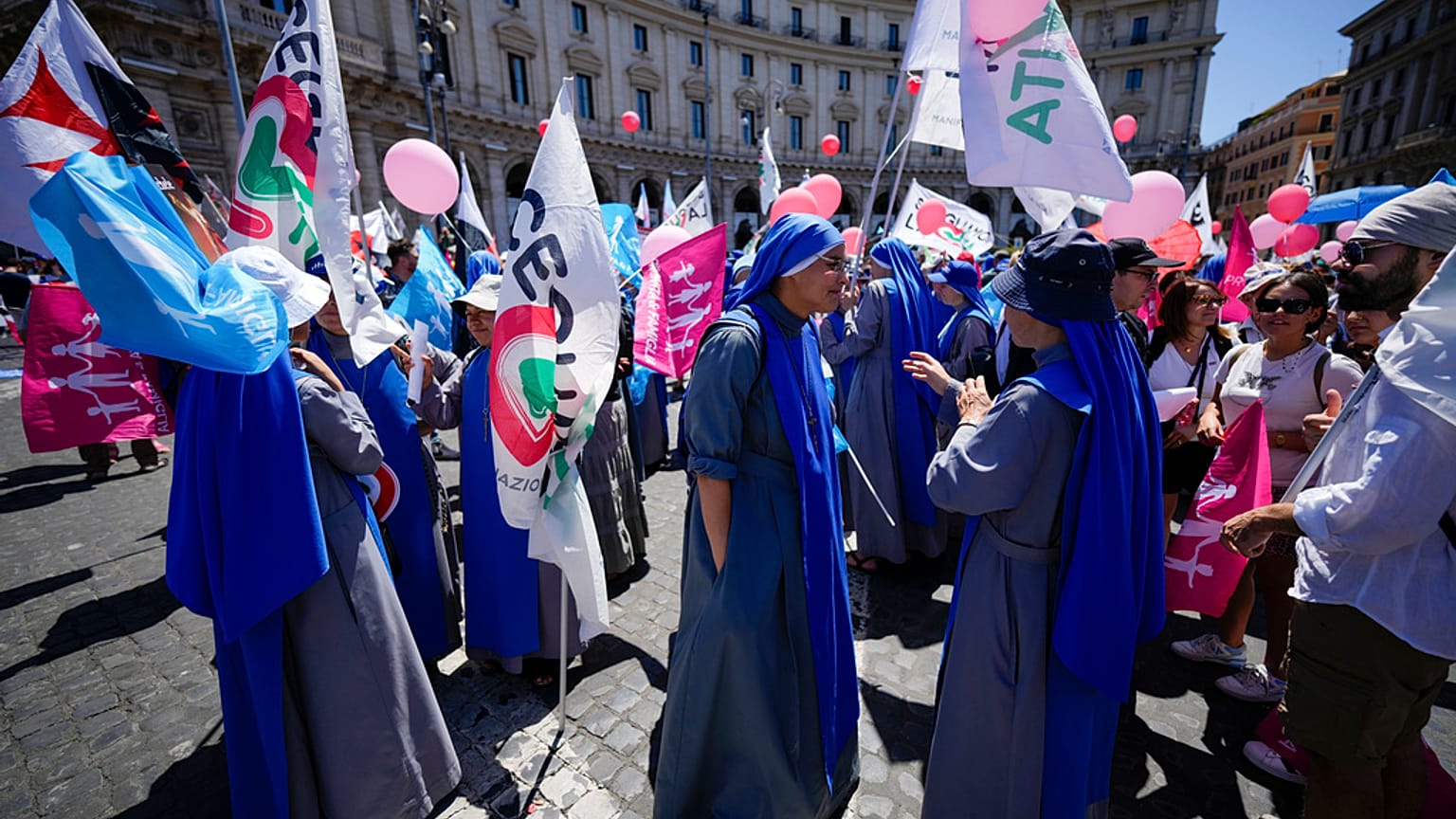 Miles de personas provida se manifiestan en Roma en contra del aborto y ...