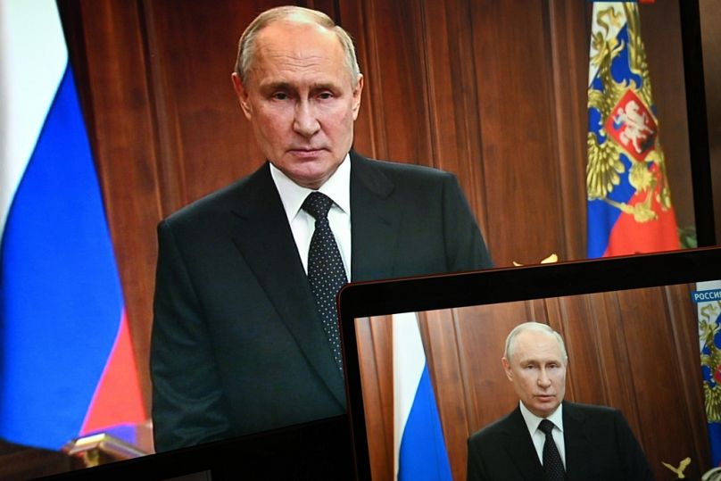 Der russische Präsident Wladimir Putin am 24. Juni 2023 im Fernsehen: Er wendet sich an die Nation nach dem kurzen Aufstand des Söldnerführers Jewgeni Prigoschin.