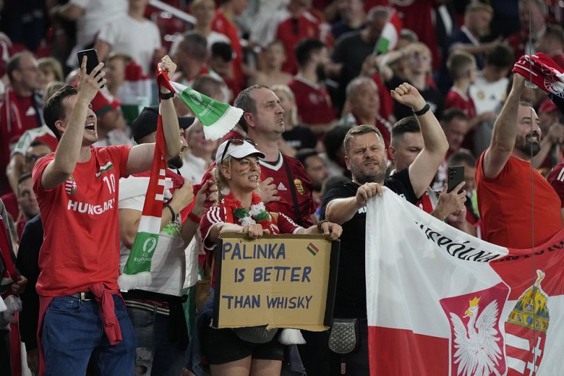 Magyar szurkolók gólöröme