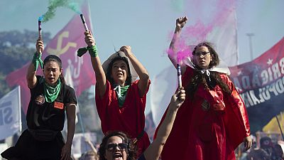 Konservative Abgeordnete in Brasilien wollen einen Gesetzesentwurf durchsetzen, der Schwangerschaftsabbrüche nach der 22 Woche kriminalisiert. 