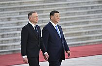 يحضر الرئيس الصيني شي جين بينغ والرئيس البولندي أندريه دودا حفل الترحيب في قاعة الشعب الكبرى في بكين، الاثنين 24 يونيو 2024. (بيدرو باردو/بو