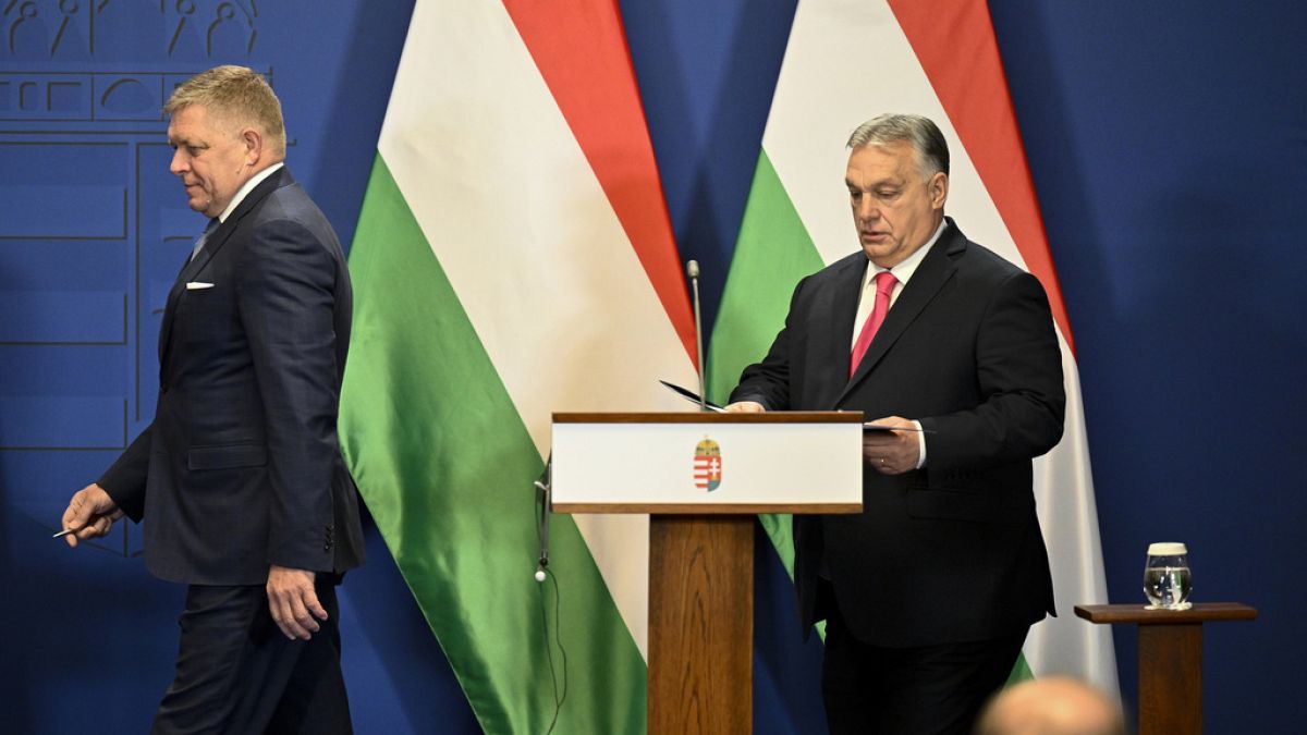 Robert Fico szlovák-, és Orbán Viktor magyar miniszterelnök