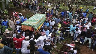 Kenya : vive émotion à l'enterrement d'un manifestant tué par balle