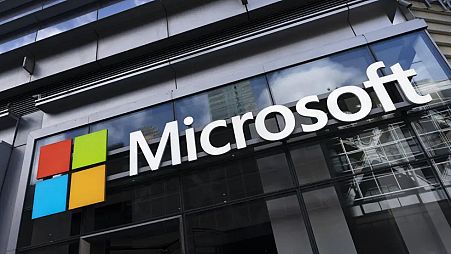 ABD'nin New York kentinde Microsoft ofislerinin tabelası görünüyor, 6 Mayıs 2021.