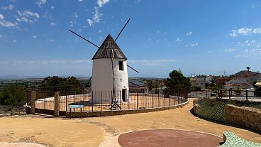 Un moulin à vent traditionnel. Rojales en Espagne