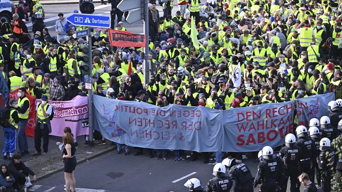 Thousands protest against far-right AfD party convention