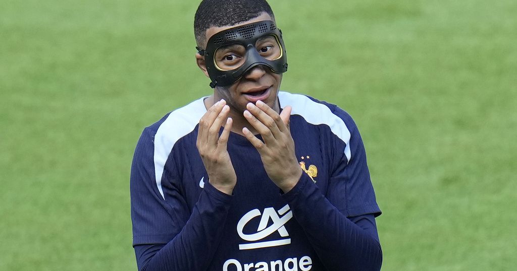 “…I had the impression I was playing in 3D” – Kylian Mbappé at Euro 2024 “…I had the impression I was playing in 3D” – Kylian Mbappé at Euro 2024