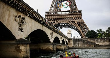 Seine Nehri'nin kirliliği Paris 2024 Olimpiyatları açılış töreni provasını  iptal ettirdi | Euronews