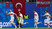 Merih Demiral'ın golünün ardından sevinen Türk oyuncular kameralara yansıdı