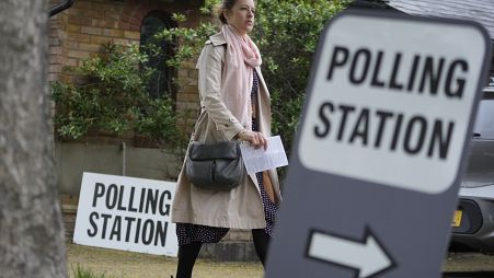 Une électrice britannique se rend aux urnes. (archive) 