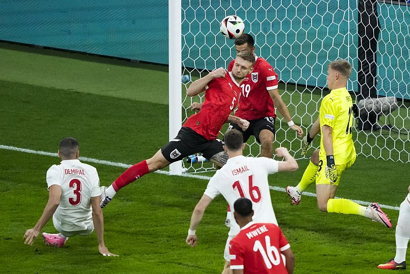 صورة من مباراة تركيا والنمسا في يورو2024