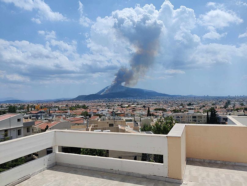 Η πυρκαγιά ήταν ορατή από διάφορα σημεία της Αθήνας