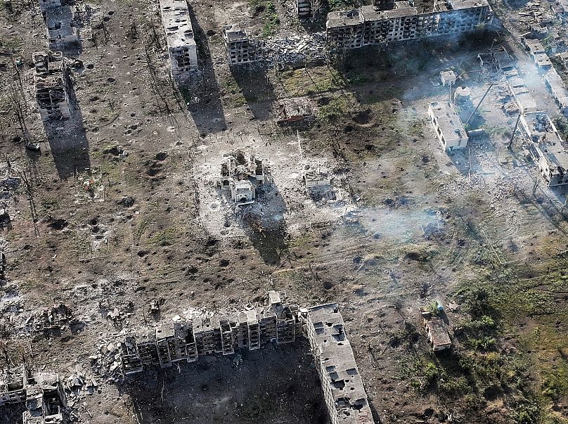 Вид с воздуха на руины Часова Яра – самого горячего участка на линии фронта.