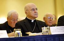 Vatikan'ın ABD nezdindeki eski Büyükelçisi Başpiskopos Carlo Maria Vigano “bölücülük” suçlamasıyla aforoz edildi.