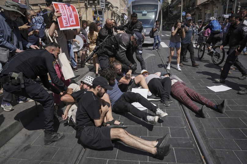 Hükümet karşıtı protestolara polis müdahale etti. / 7 Temmuz 2024
