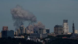 Дым над Киевом после российской атаки, 8 июля 2024 года.