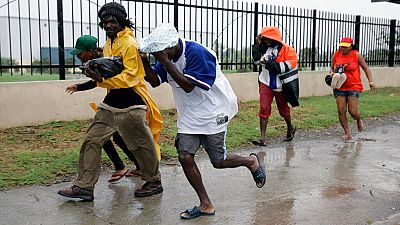 South Africa : Nearly 1,000 homes in Cape Town destroyed by storms