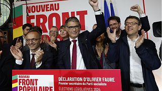 Olivier Faure, Primer Secretario del Partido Socialista, tras la segunda vuelta de las elecciones legislativas, el 7 de julio de 2024, en la sede del partido la noche electoral en París.