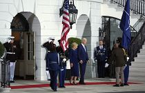Biden y su mujer en la recepción de la cena por la reunión de la OTAN en la Casa Blanca, 10 de julio 2024