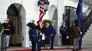 Biden y su mujer en la recepción de la cena por la reunión de la OTAN en la Casa Blanca, 10 de julio 2024