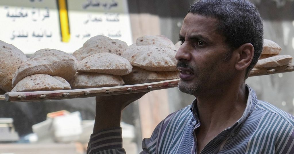 Egypt's urban inflation rate drops for fourth consecutive month