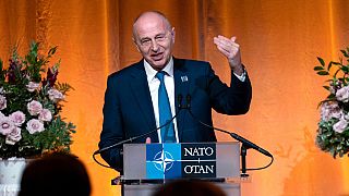 Mircea Geoana en la cumbre de Washington de la OTAN.