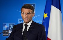 Президент Франции Эммануэль Макрон выступает на пресс-конференции 11 июля 2024 г. в ходе саммита НАТО в Вашингтоне.