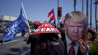 Manifestation en soutien au candidat républicain à la présidence, l'ancien président Donald Trump, à Huntington Beach, en Californie, le dimanche 14 juillet 2024.
