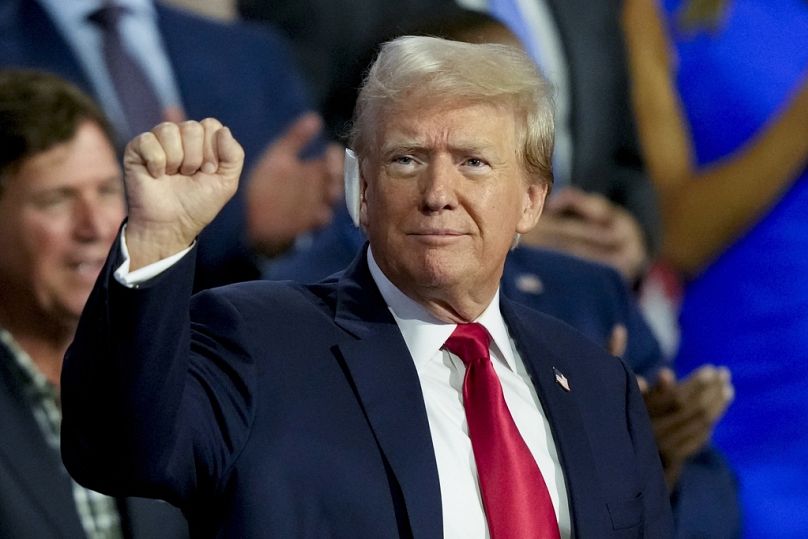 O ex-Presidente Donald Trump, candidato presidencial republicano, é visto durante a Convenção Nacional Republicana na segunda-feira, 15 de julho de 2024, em Milwaukee.