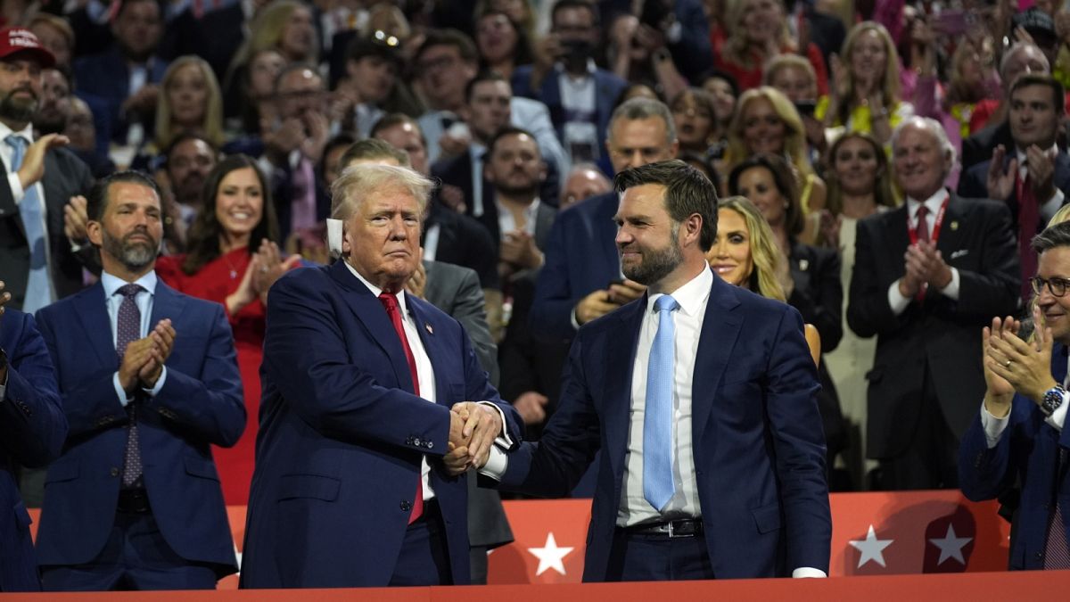 Amerikai izolacionista fordulattól tart az EU egy Trump-Vance győzelem esetén