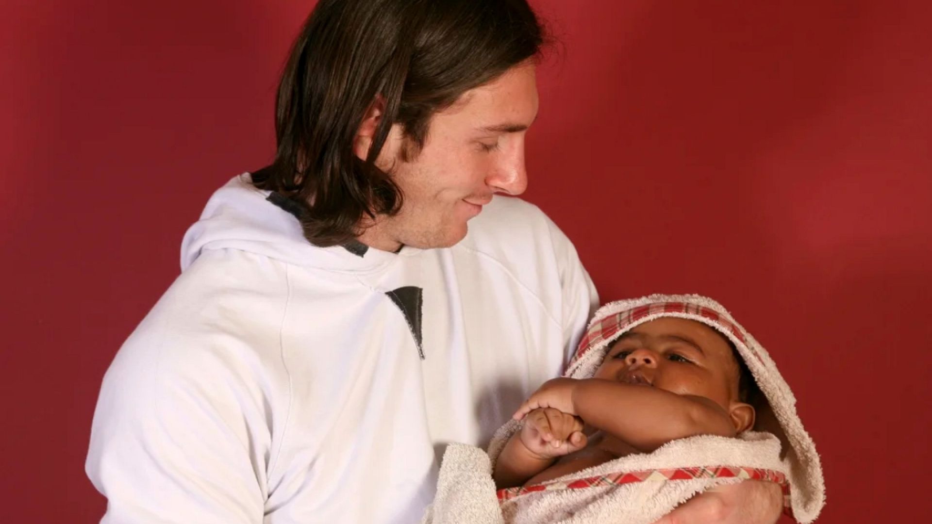 Dos leyendas: La historia detrás de la foto viral de Lionel Messi con