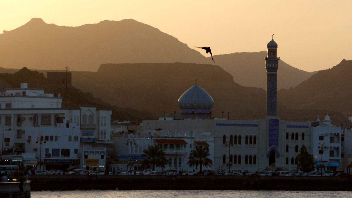 صورة لمسجد في مسقط، عُمان، 2010