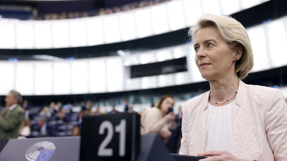 Ursula von der Leyen, reeleita presidente da Comissão Europeia