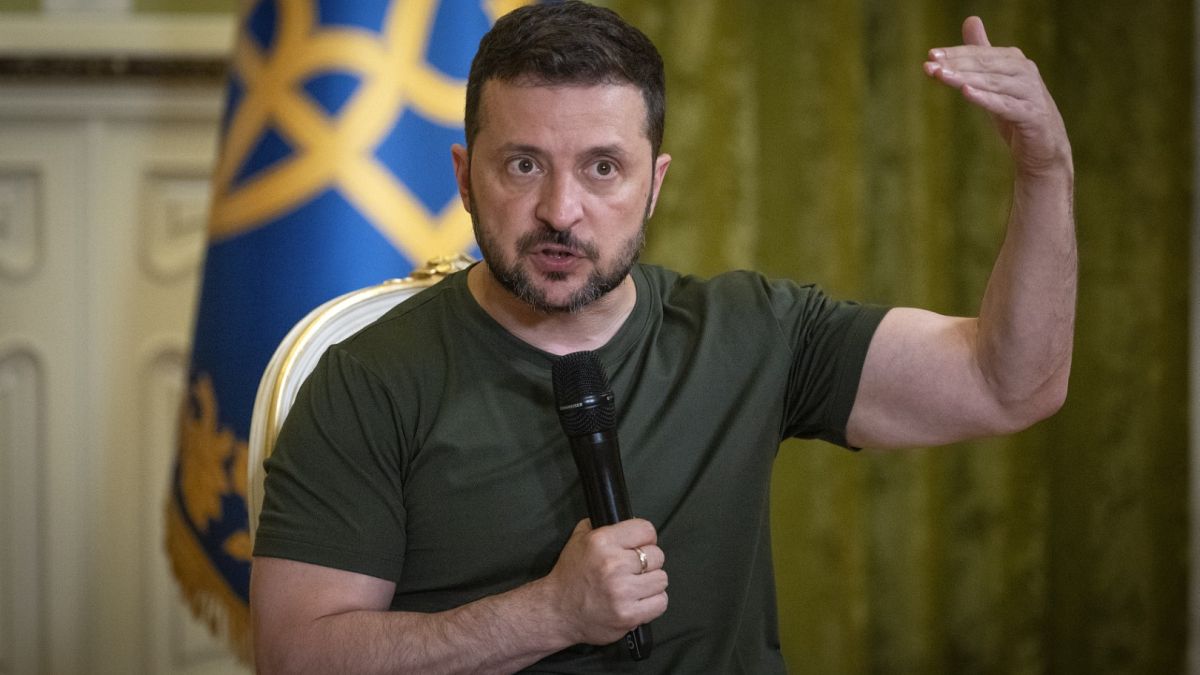 Le président ukrainien Volodymyr Zelensky a vivement condamné jeudi les voyages de Viktor Orbán à Moscou et à Pékin