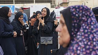 Gazze'de kadınlar hayatını kaybeden yakınlarına ağlıyor, 28 Haziran 2024