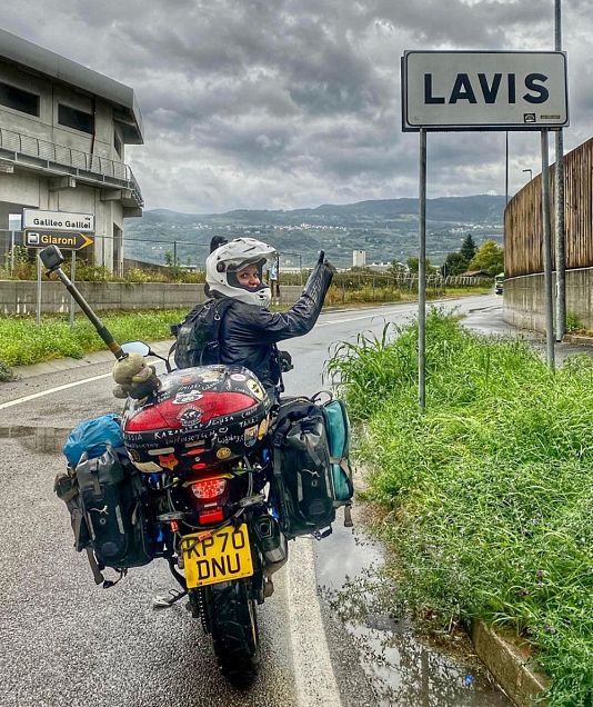 Lavi az olaszországi Lavis bejáratánál