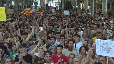 Migliaia di persone protestano contro il turismo eccessivo a Palma, 21 luglio 2024