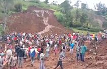 أثار الانهيار الطيني الذي شهده جنوب إثيوبيا
