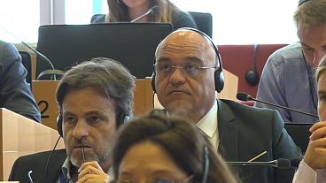 Giuseppe Antoci (Mitte) ist Mitglied der Linksfraktion im Europäischen Parlament