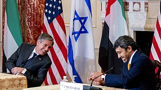 Il segretario di Stato americano Antony Blinken e il ministro degli Esteri degli Emirati Abdullah bin Zayed Al Nahyan in una conferenza stampa congiunta presso il Dipartimento di Stato a Washington - Andrew Harnick, AP