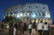 A római Coloseum éjszakai fényekben  