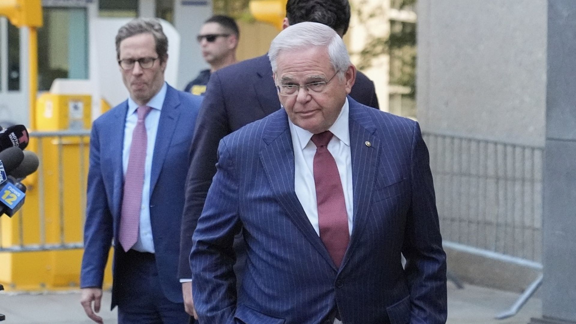 Türkiye karşıtı senatör Menendez istifa etti