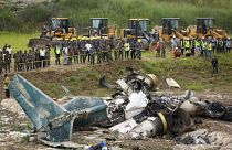Обломки самолёта CRJ-200 компании Saurya Airlines
