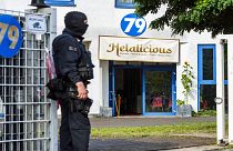 Polis güçleri 24 Temmuz 2024 Çarşamba günü Almanya'nın Frankfurt kentindeki "İslam Kültür Merkezi "nde konuşlandırıldı. 