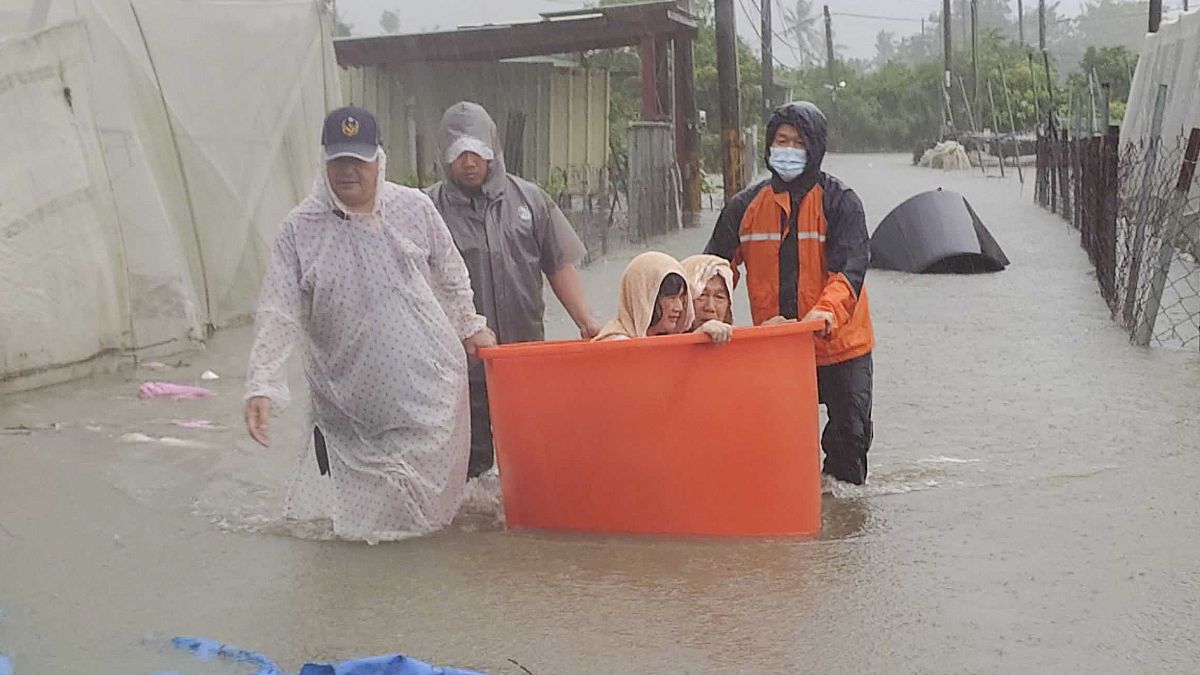 Der Taifun hat in ganz Taiwan schwere Schäden hinterlassen. 