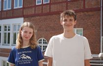 Los estudiantes Emily y Rasmus en Th. Langs 