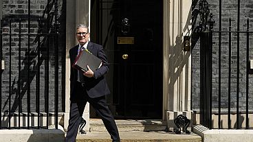 İngiltere Başbakanı Keir Starmer, 10 Downing Street'ten ayrılırken, Londra, 24 Temmuz 2024.