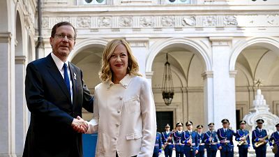 Il presidente dello Stato di Israele Isaac Herzog insieme alla premier italiana Giorgia Meloni