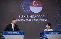  Valdis Dombrovskis, Executive VP and Commissioner for Trade, with Grace Fu, Singaporean Minister for Trade Relations (25/07/24) 