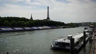 Rio Sena, em Paris